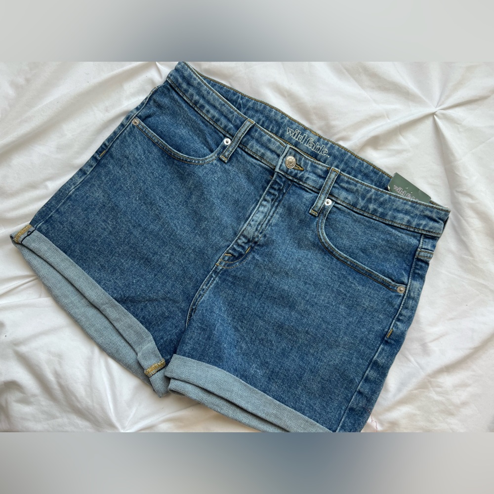 STRETCH DENIM SHORTS